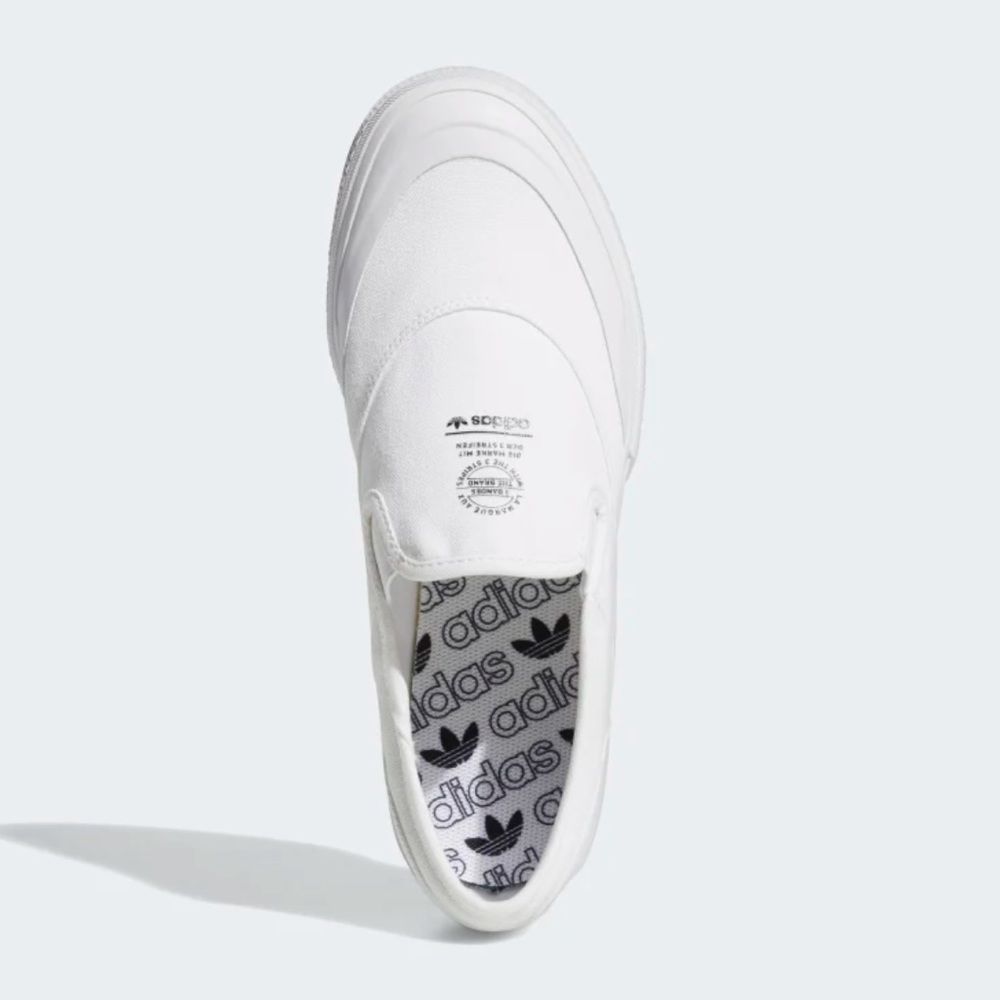 Adidas sneakers brand new with box
